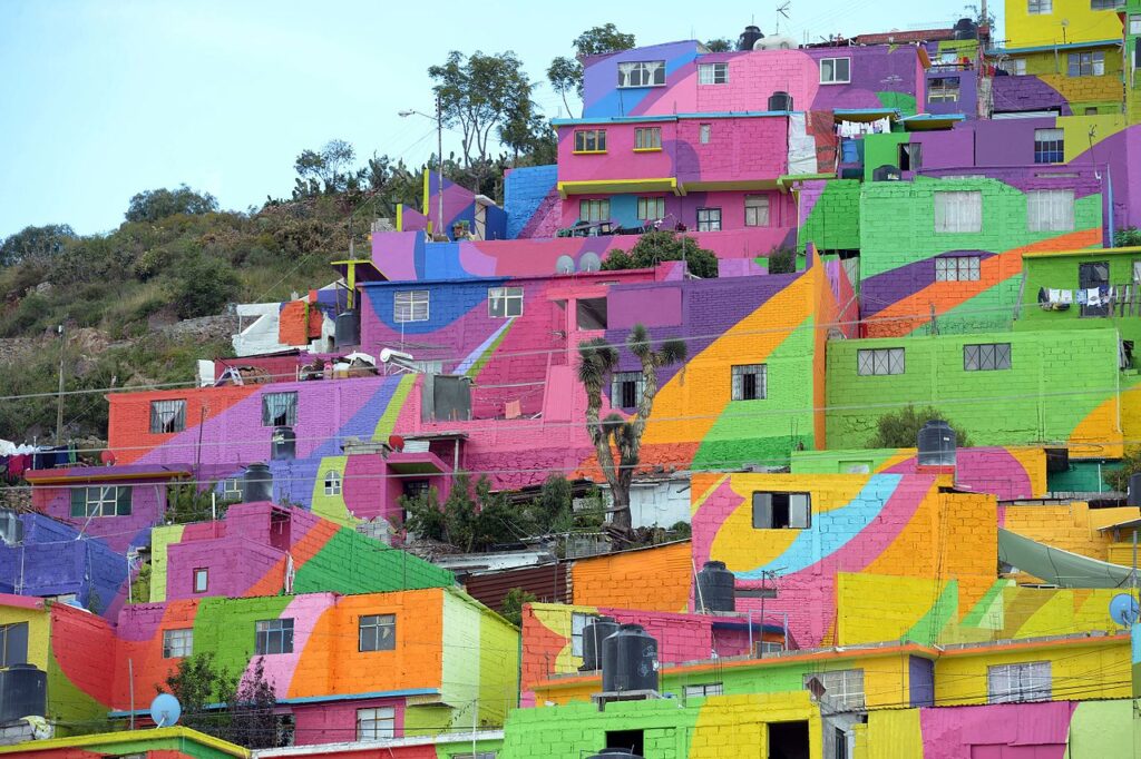 La intervención artística “Macromural de Pachuca” es considerado el mural  más grande del mundo. - FADU - Facultad de Arquitectura, Diseño y Urbanismo  de la UAT