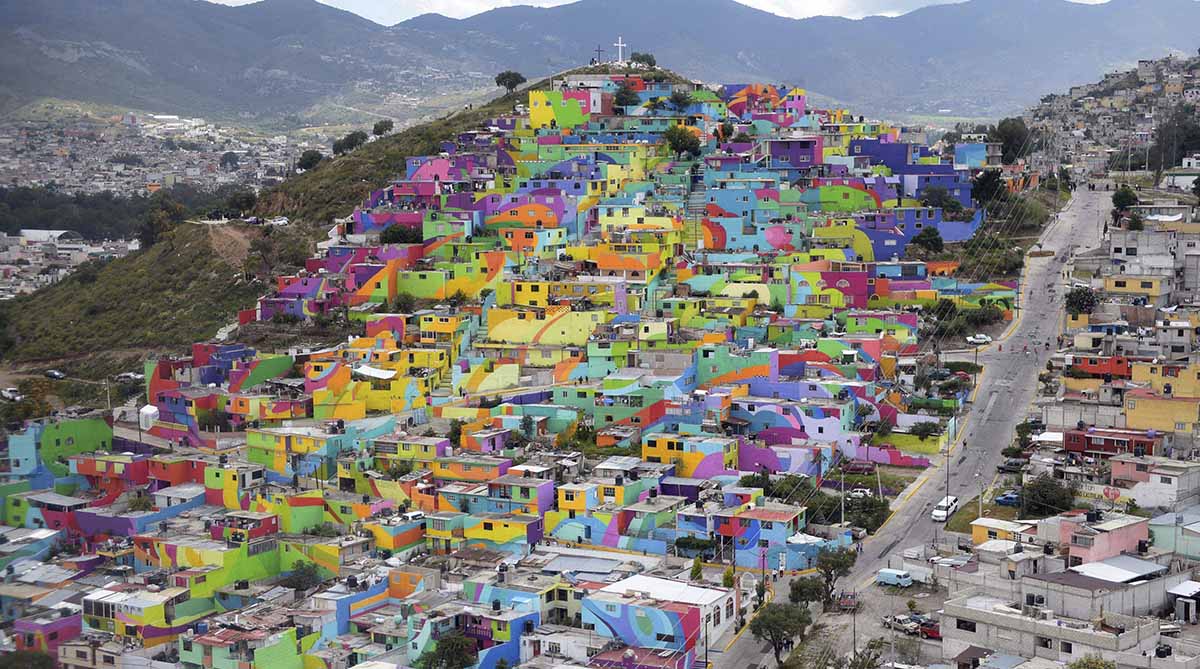 La intervención artística “Macromural de Pachuca” es considerado el mural  más grande del mundo. - Universidad Autónoma de Tamaulipas