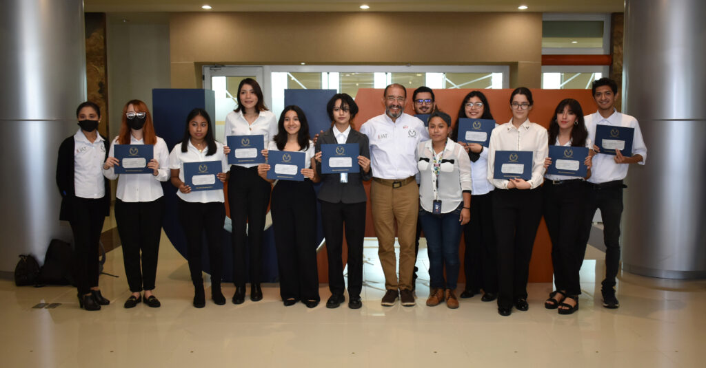 Alumnos FADU reciben Beca de Excelencia