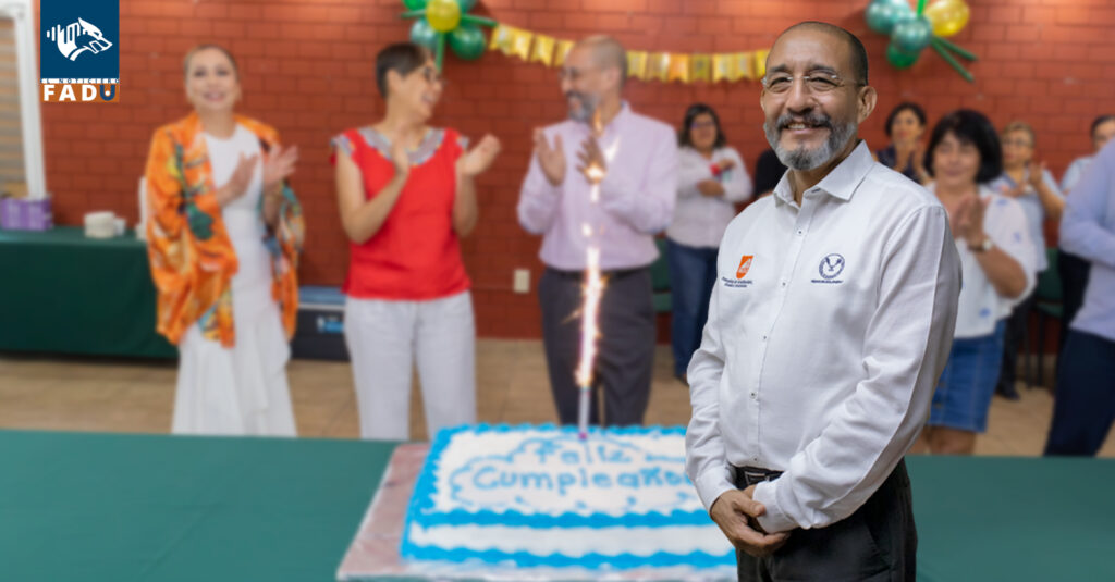 Administrativos FADU festejan al Director