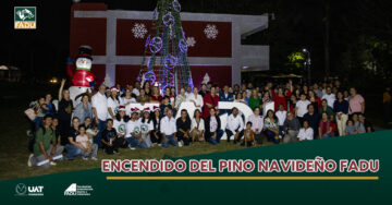 Encendido del Pino Navideño FADU